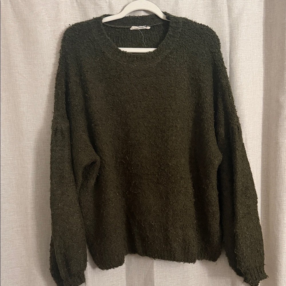 Vine & Love Olive Green Crew Neck Sweater
